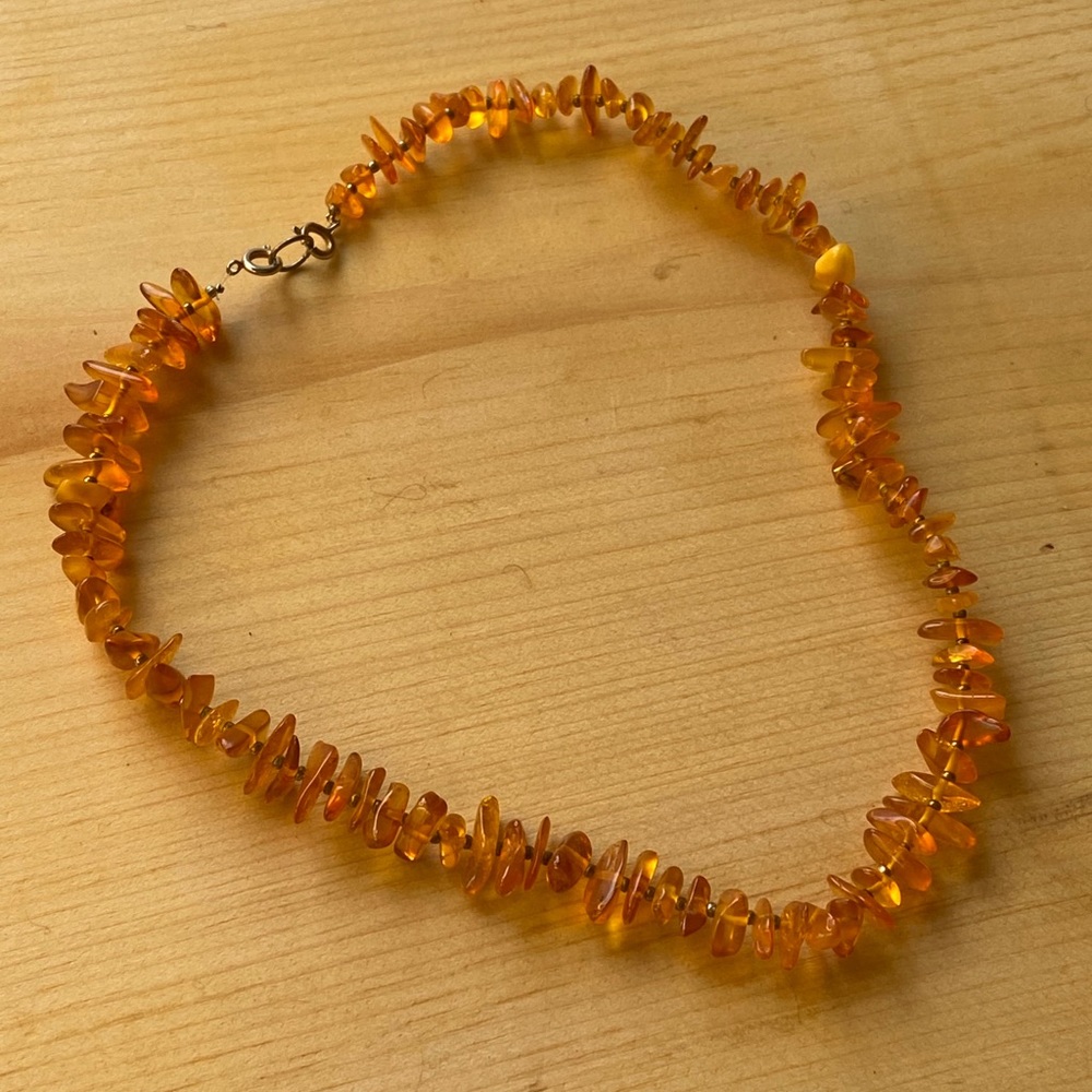 🌼 Single strand amber necklace